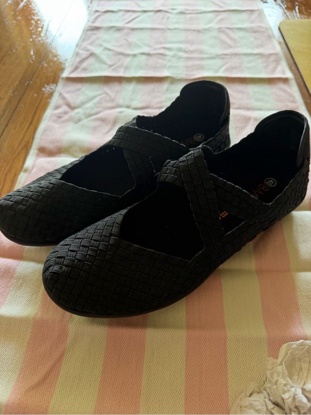 bernie mev. Woven Mary Jane Flats in Black Women’s Size 9